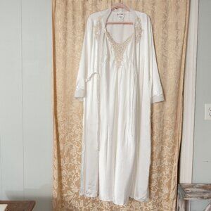 VTG Satin White Robe & Long Slip Chemise Nightgown Beautiful Bridal Peignoir Set